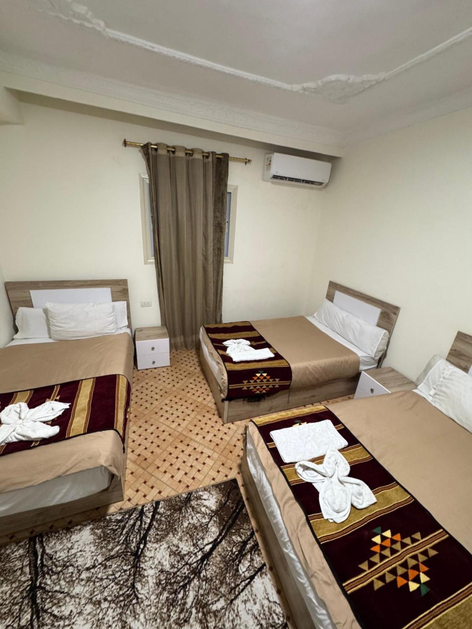 Nefertiti Pyramids View Hotel Cairo Exterior photo