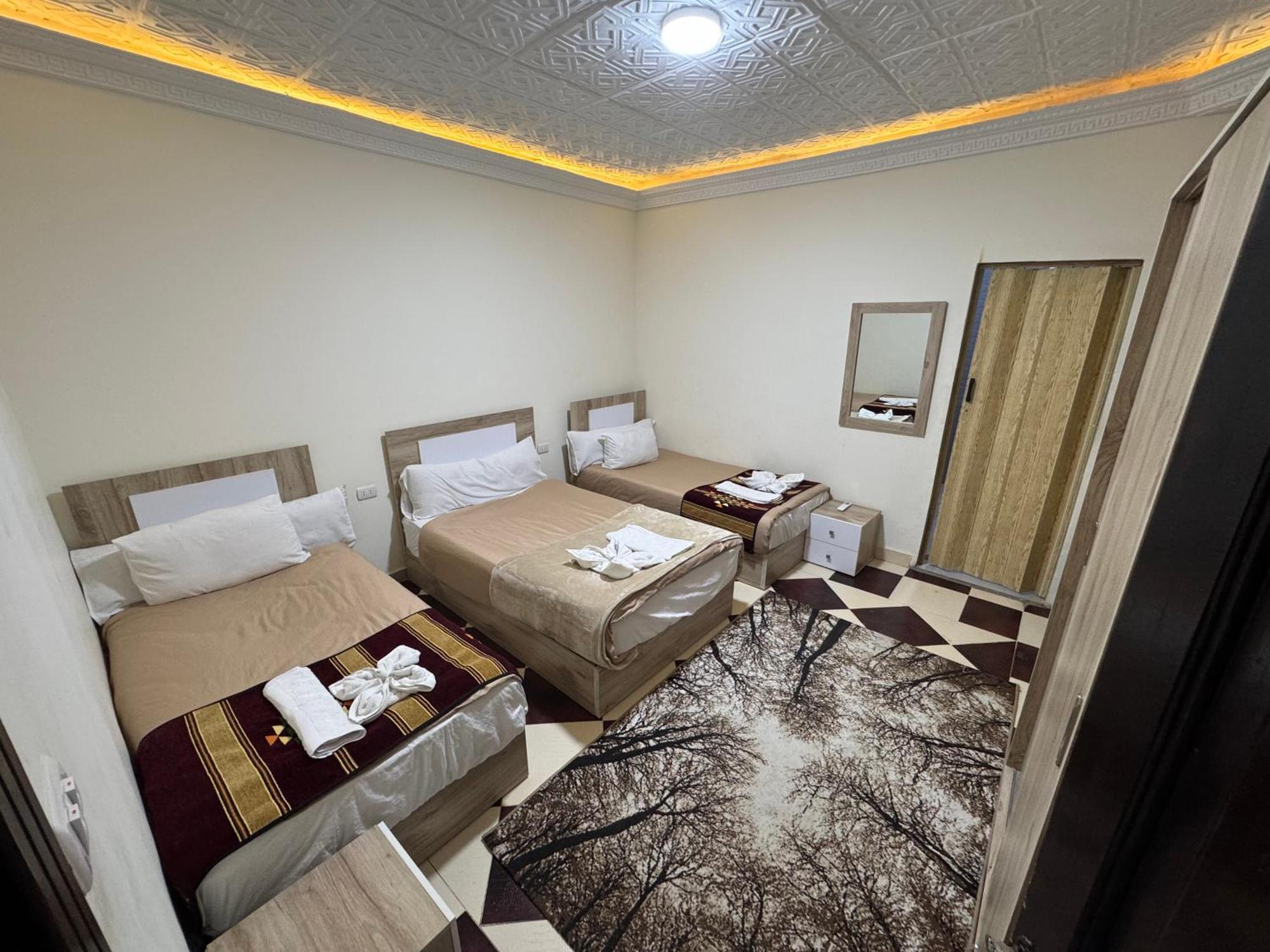 Nefertiti Pyramids View Hotel Cairo Exterior photo