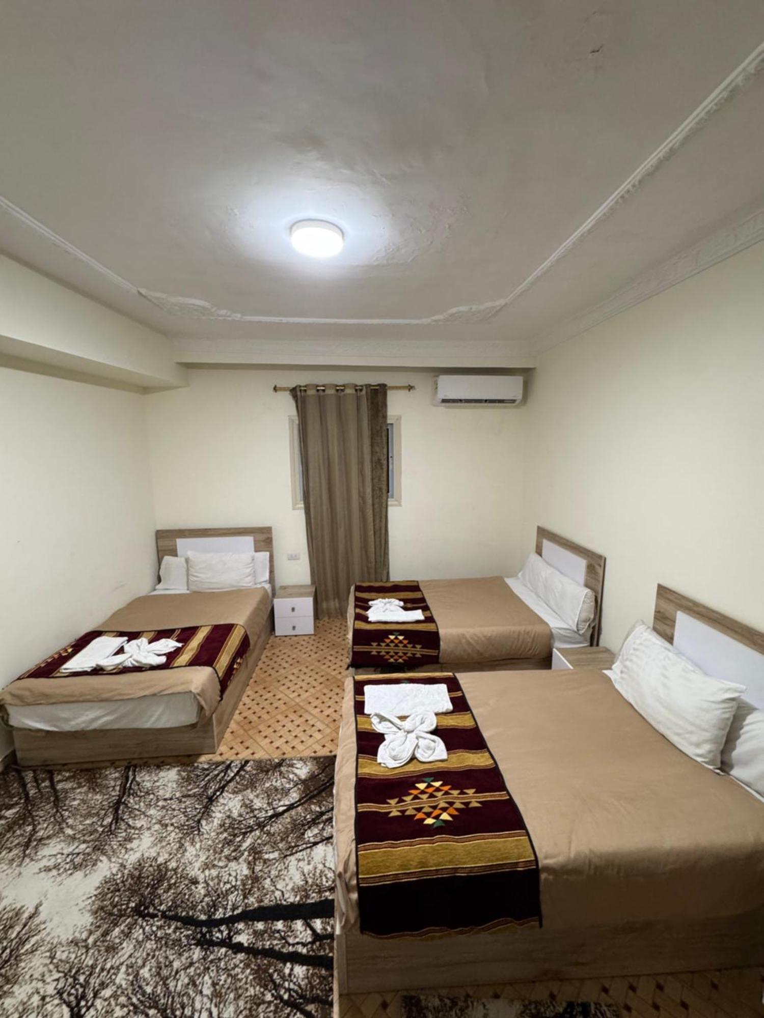 Nefertiti Pyramids View Hotel Cairo Exterior photo